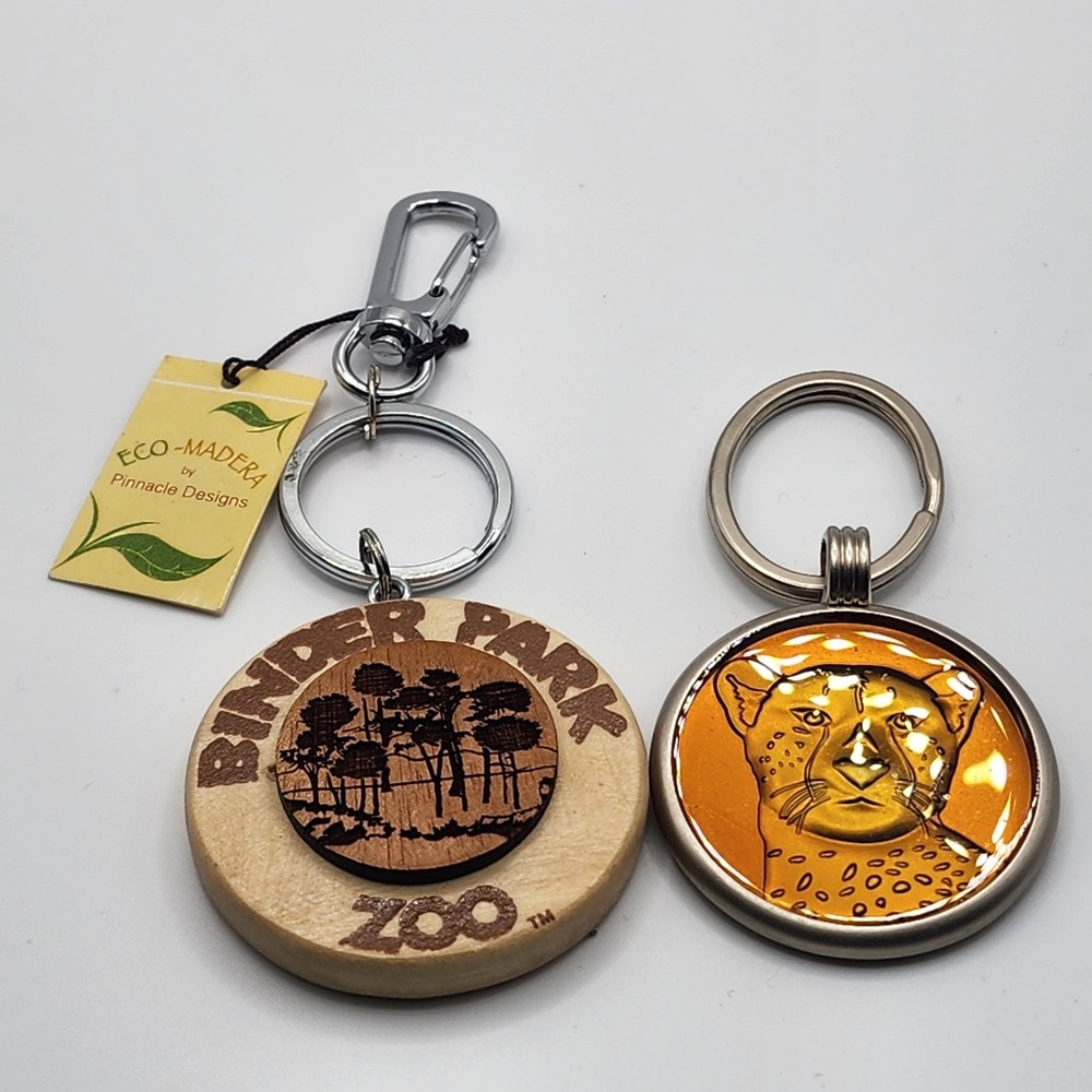 Lot Of 2 Binder Park Zoo Keychains 1 Wood One Metal Tiger Mission Trees Conserva